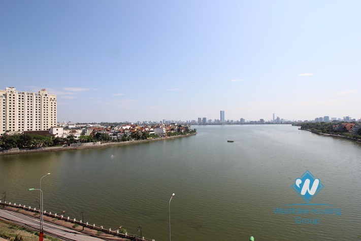 High quality apartment with lake view for rent in Xuan Dieu street, Tay Ho, Hanoi